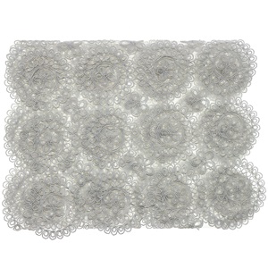 Mercan Estelika Tül Nakışlı Tekli Runner Örtü