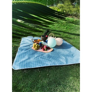 Golden Daisy Desenli Tekli Piknik Örtüsü 160X160 Cm